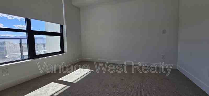 705-1488 Bertram - Photo 6 of 14