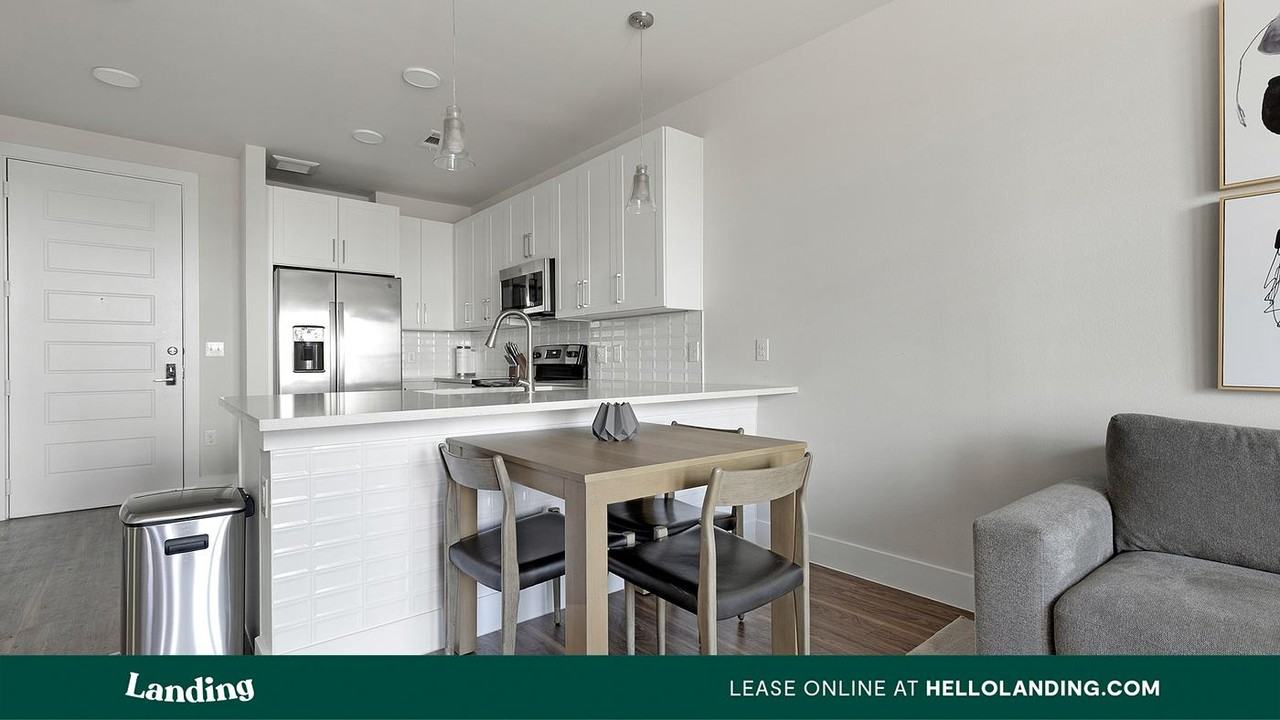 15950 Chase Hill Blvd - Photo 4 of 50