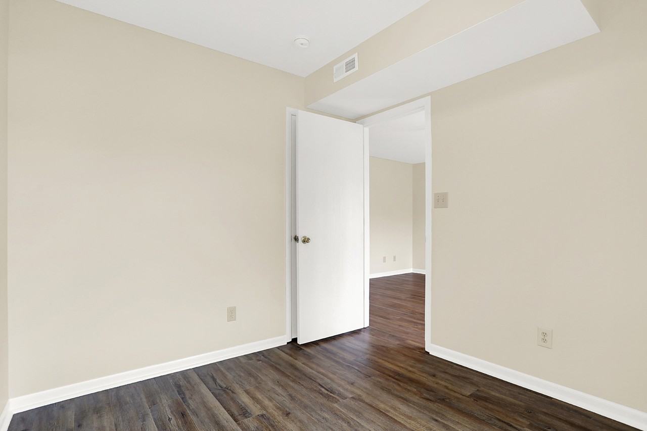 1082 Fairlane Ct #1082 - Photo 2 of 18