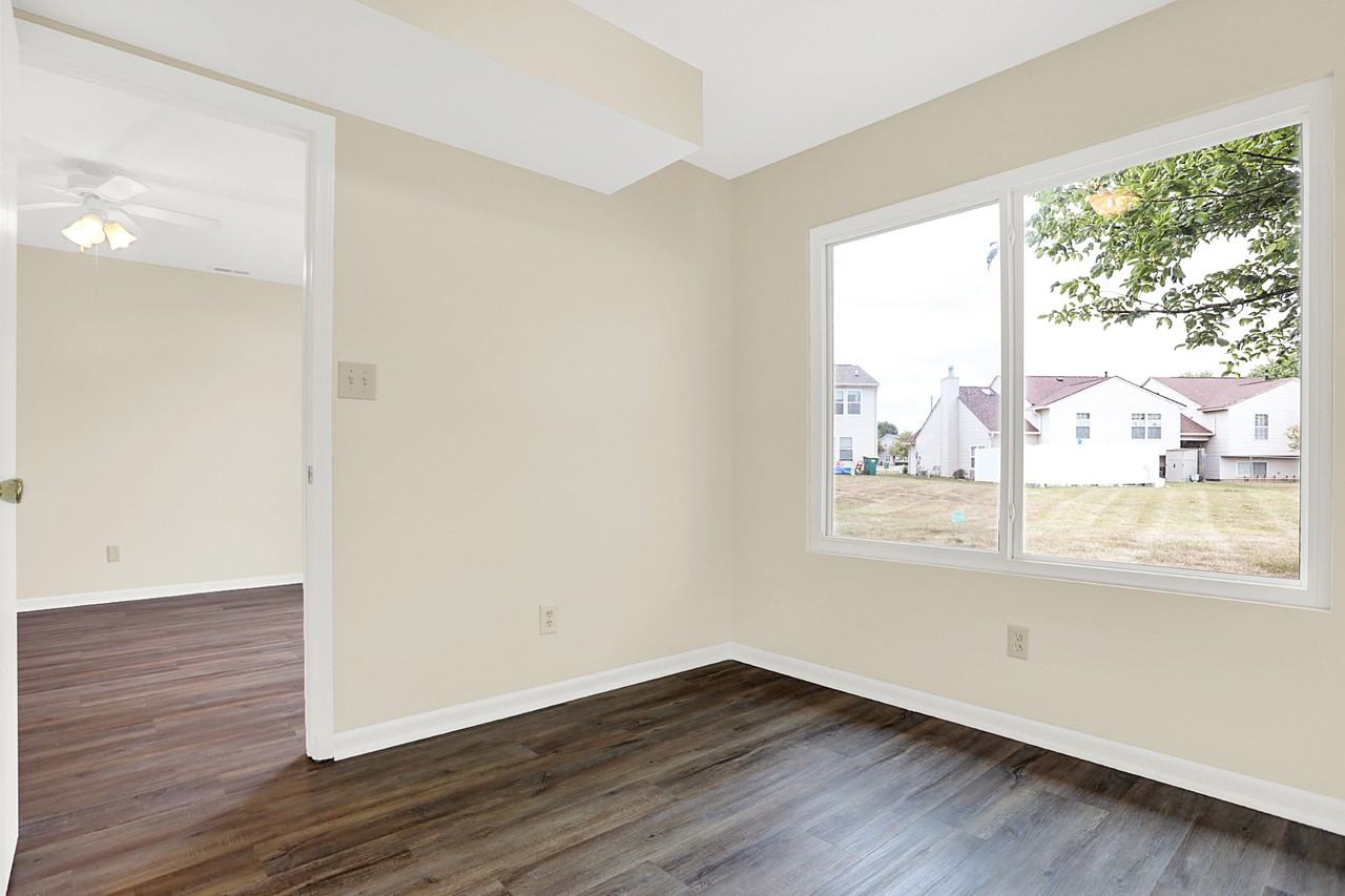 1082 Fairlane Ct #1082 - Photo 4 of 18