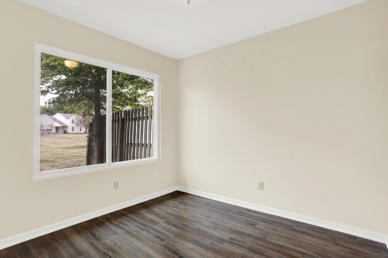 1082 Fairlane Ct #1082 - Photo 5 of 18