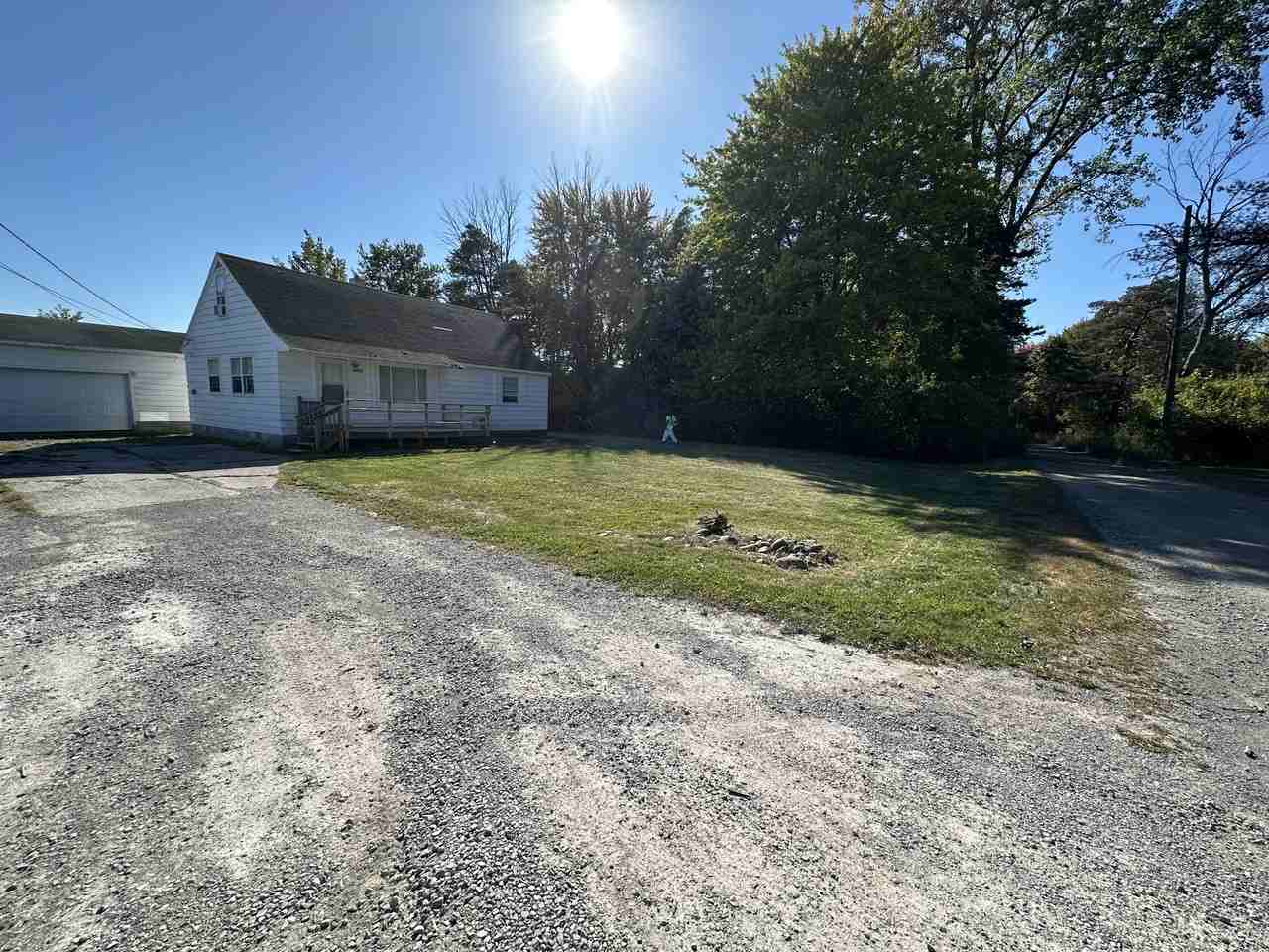 1803 Shepherd Dr - Photo 2 of 11