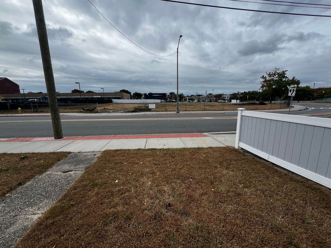 69 Lake St - Photo 4 of 22