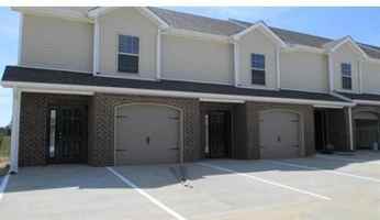 featured image of 648 Stowe Ct Apt 1