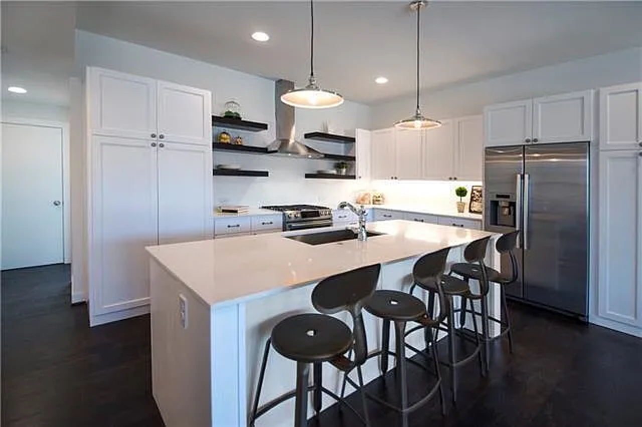 627 Finley Ct - Photo 6 of 20