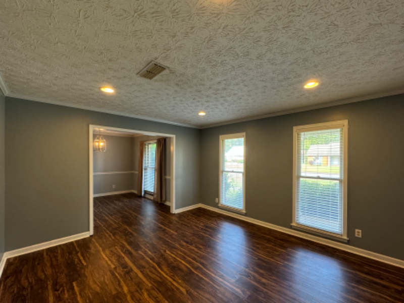 107 Ledyard Dr - Photo 7 of 20