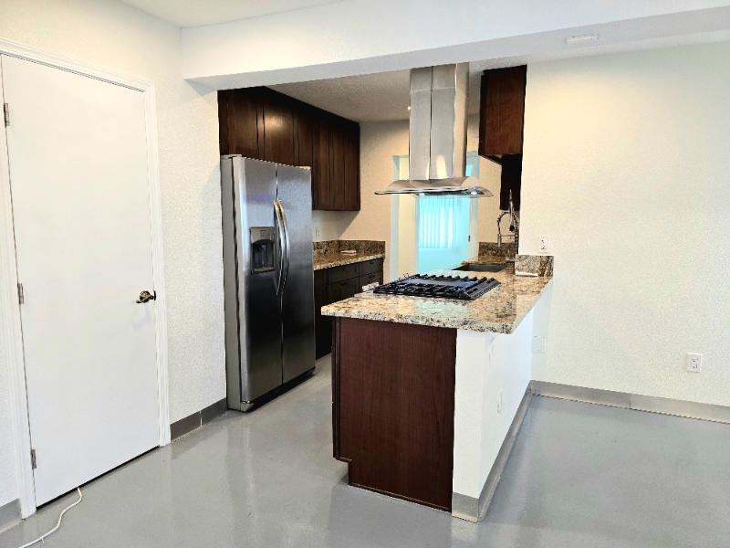 1719 W Walnut Ave - Photo 5 of 24