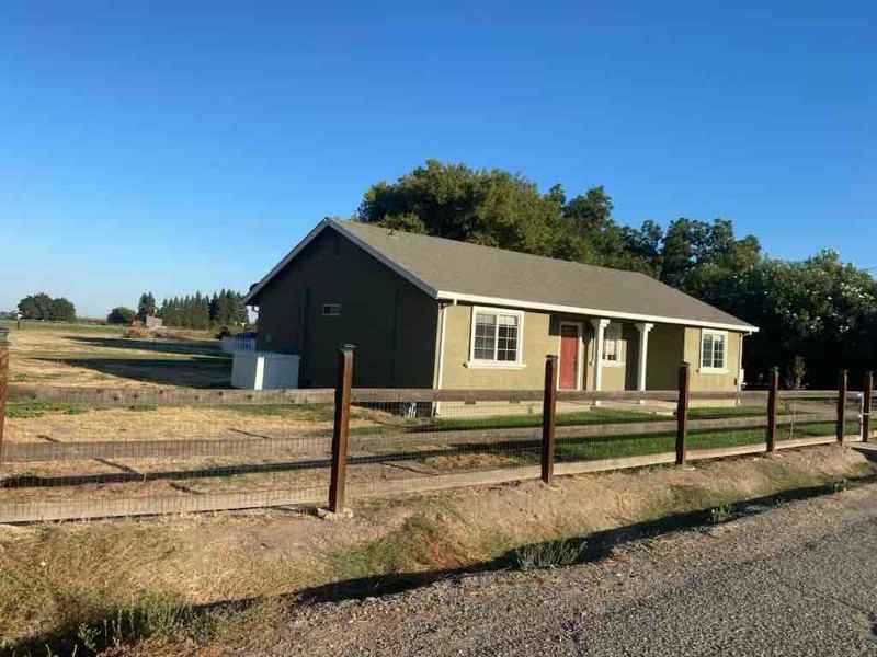 1469 Lytle Rd - Photo 2 of 16