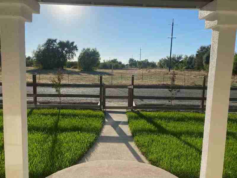 1469 Lytle Rd - Photo 3 of 16