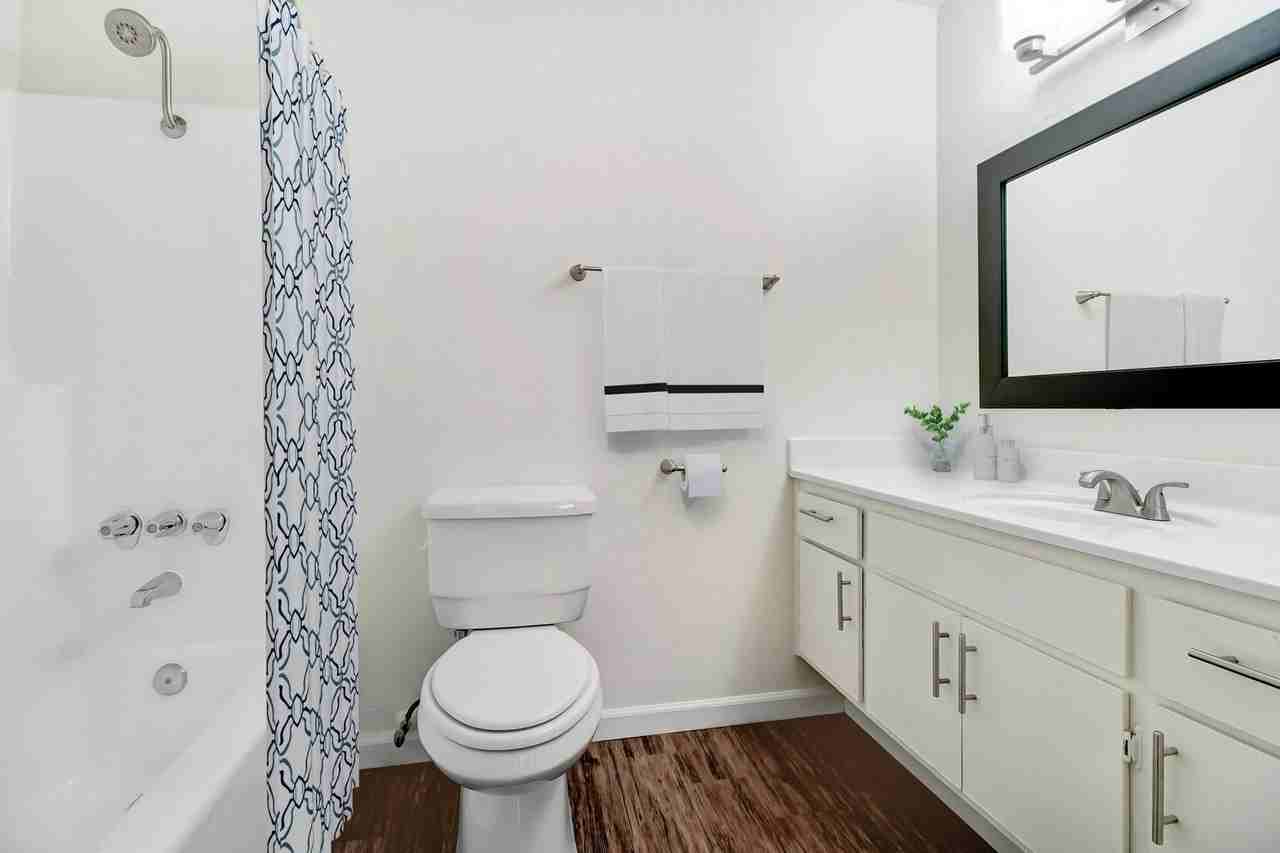 Merridy Court - Photo 6 of 6