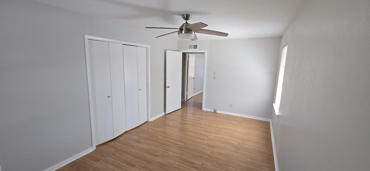 4637 Mistletoe Dr #NA - Photo 3 of 8