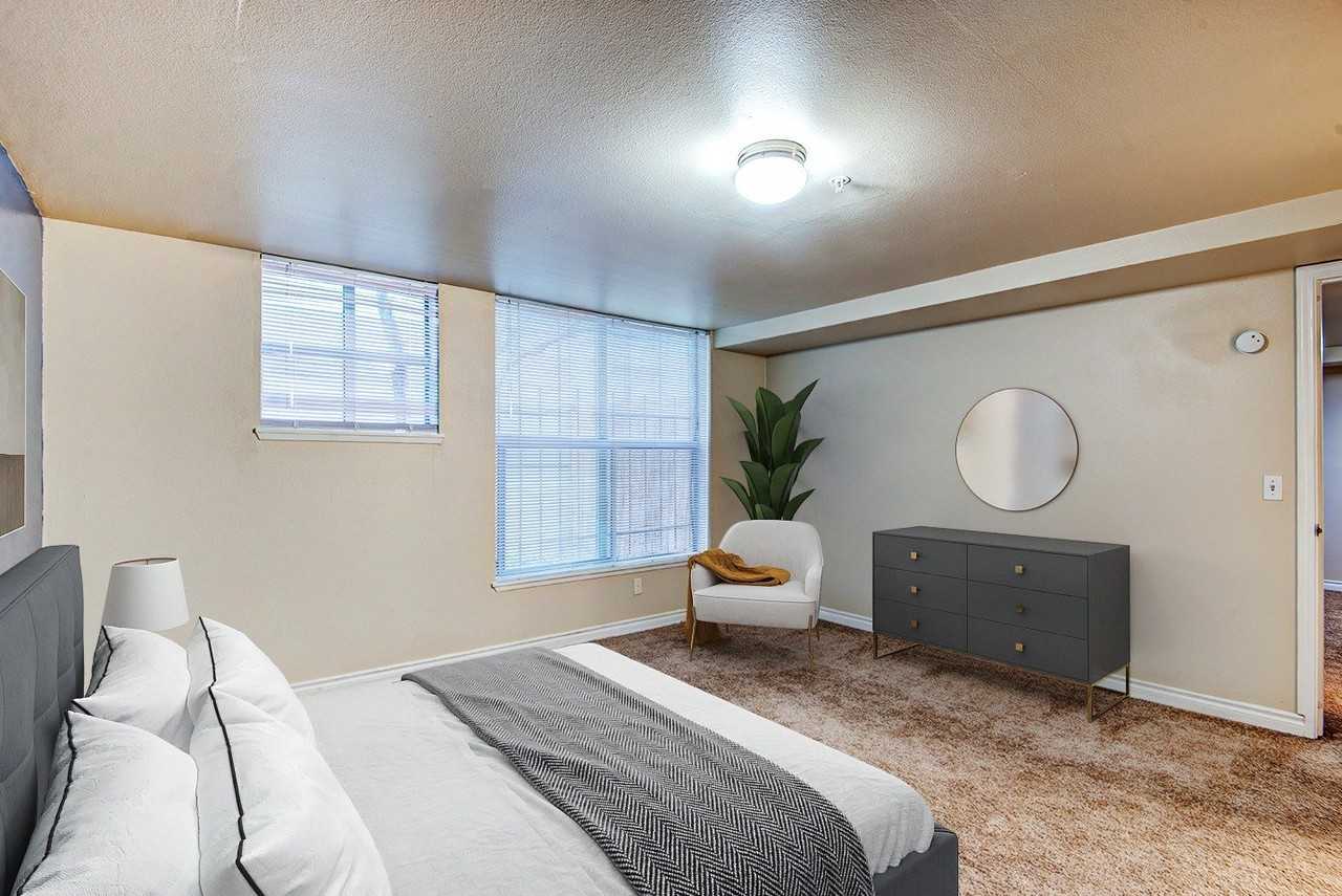 Ellis Court Apartments - Photo 6 of 29