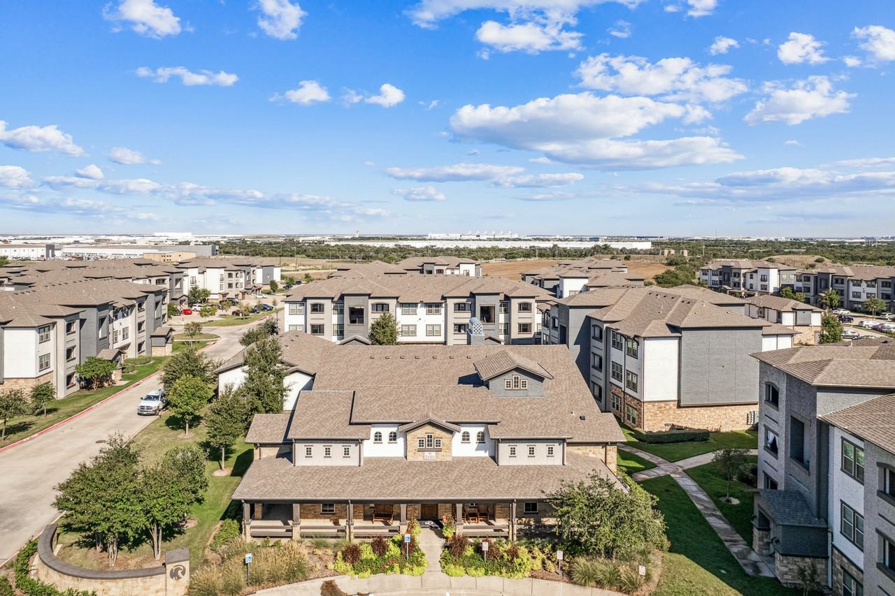 Overlook Ranch - Photo 3 of 36