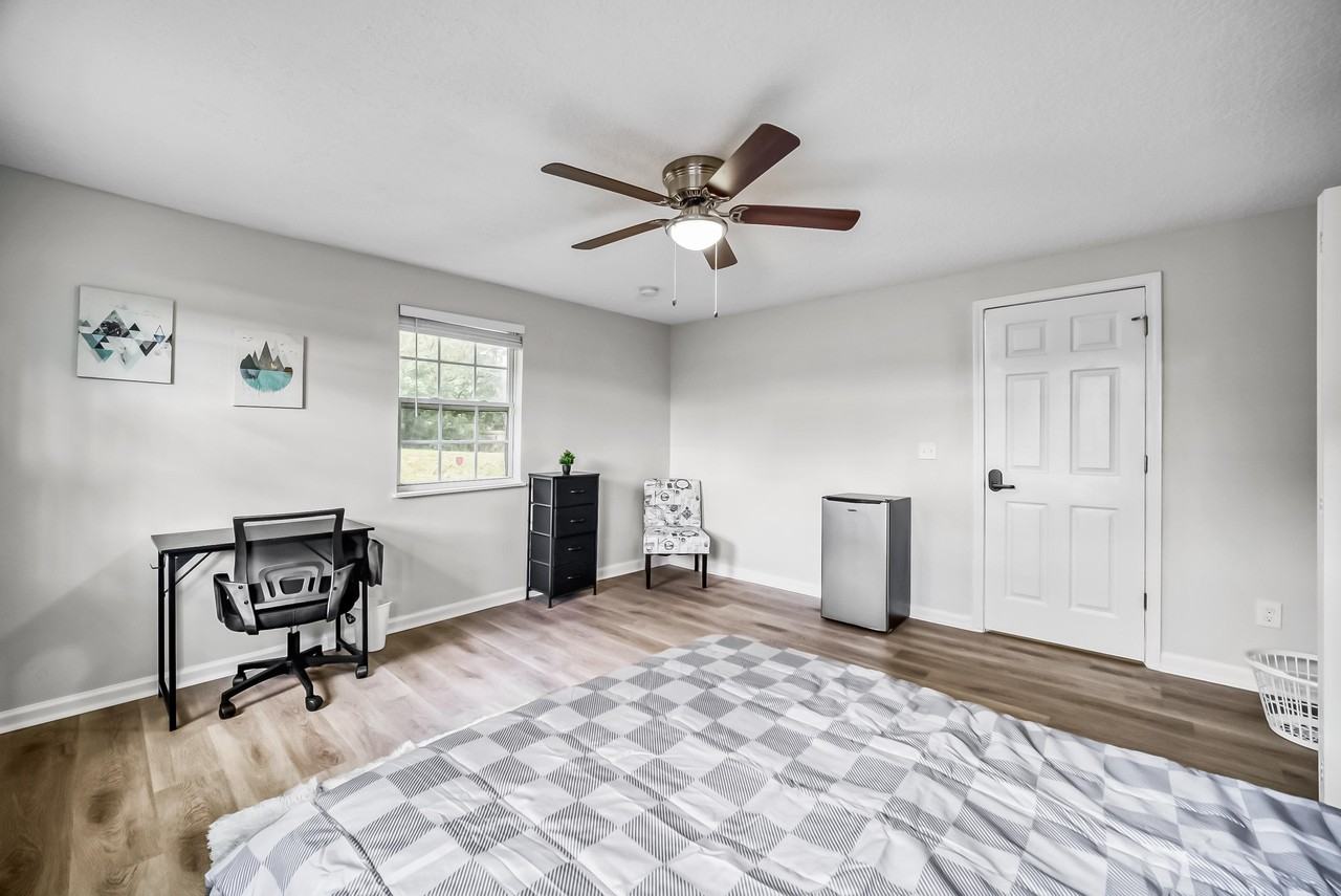 Leeda Dr - Photo 5 of 8