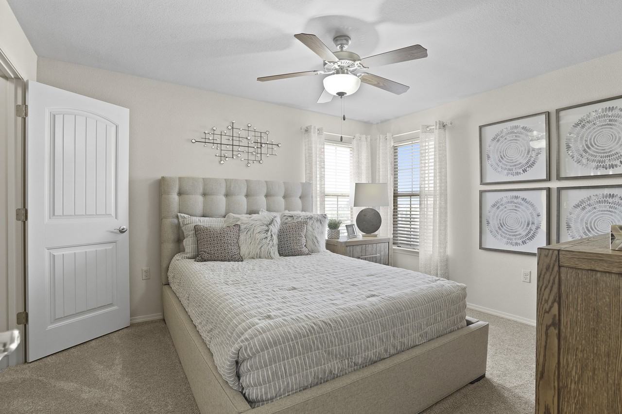 Watercress Apartments - Photo 4 of 22