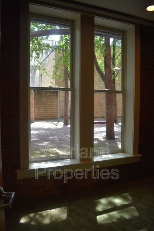 10 Church Ave Se #103 - Photo 3 of 12