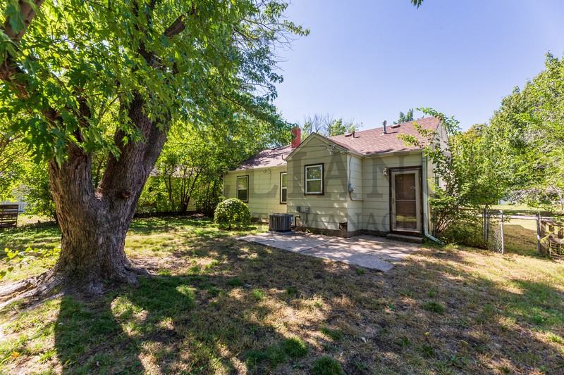 1806 Hood Street - Photo 2 of 15