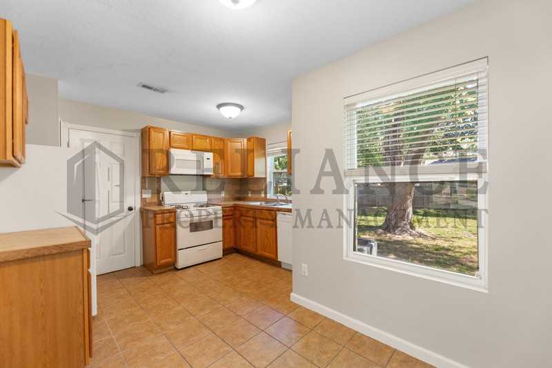 1806 Hood Street - Photo 6 of 15