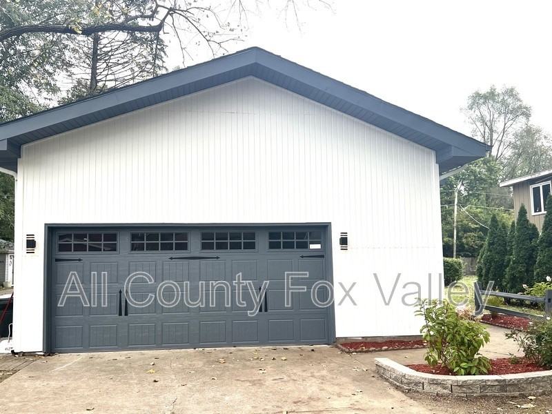 361 Elmwood Ave - Photo 3 of 29