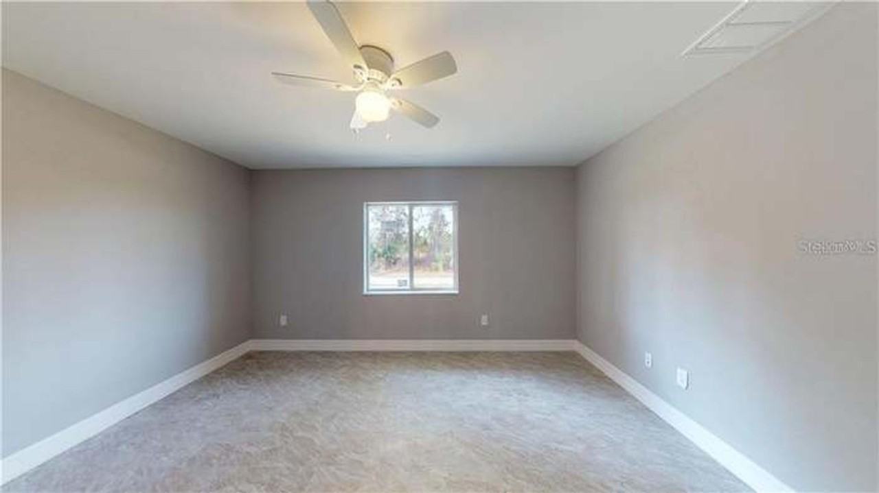 8535 Agate St - Photo 7 of 10