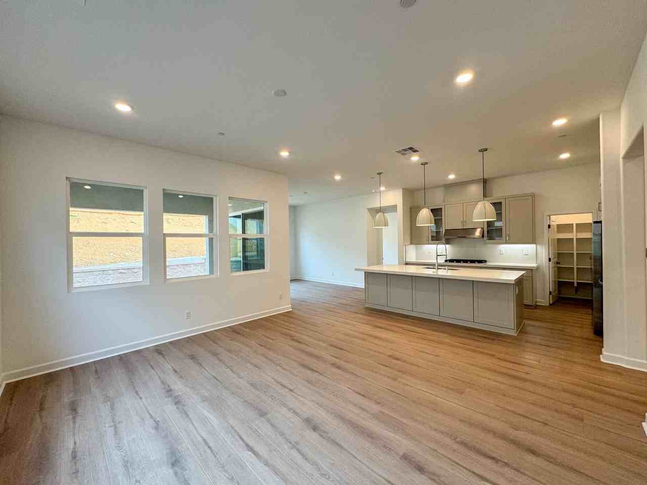 15322 Junipers Dr - Photo 2 of 29