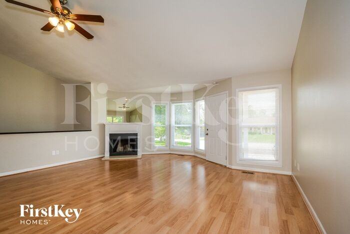 14 La Rochelle Ct - Photo 3 of 15