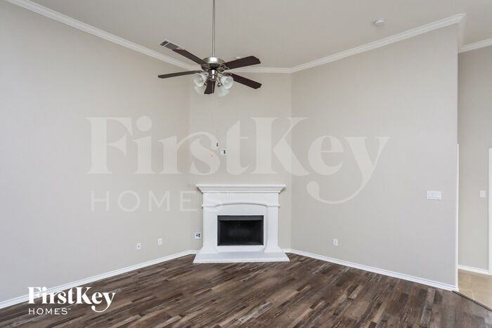 720 Middleglen Ct - Photo 2 of 15