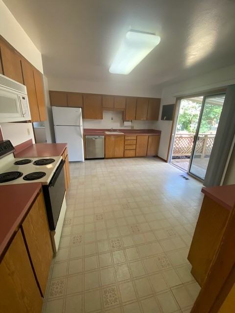 157 Donald St #157 - Photo 3 of 21