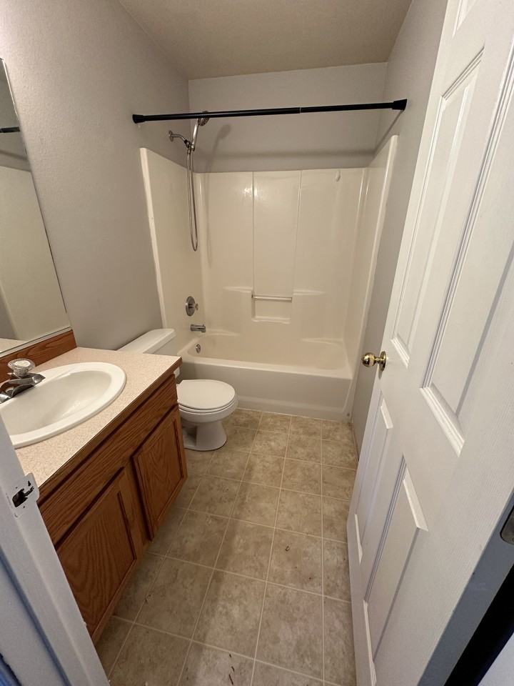 1850 W Canfield Ave #NA - Photo 4 of 10
