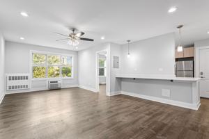 featured image of 7070 N Sheridan Rd