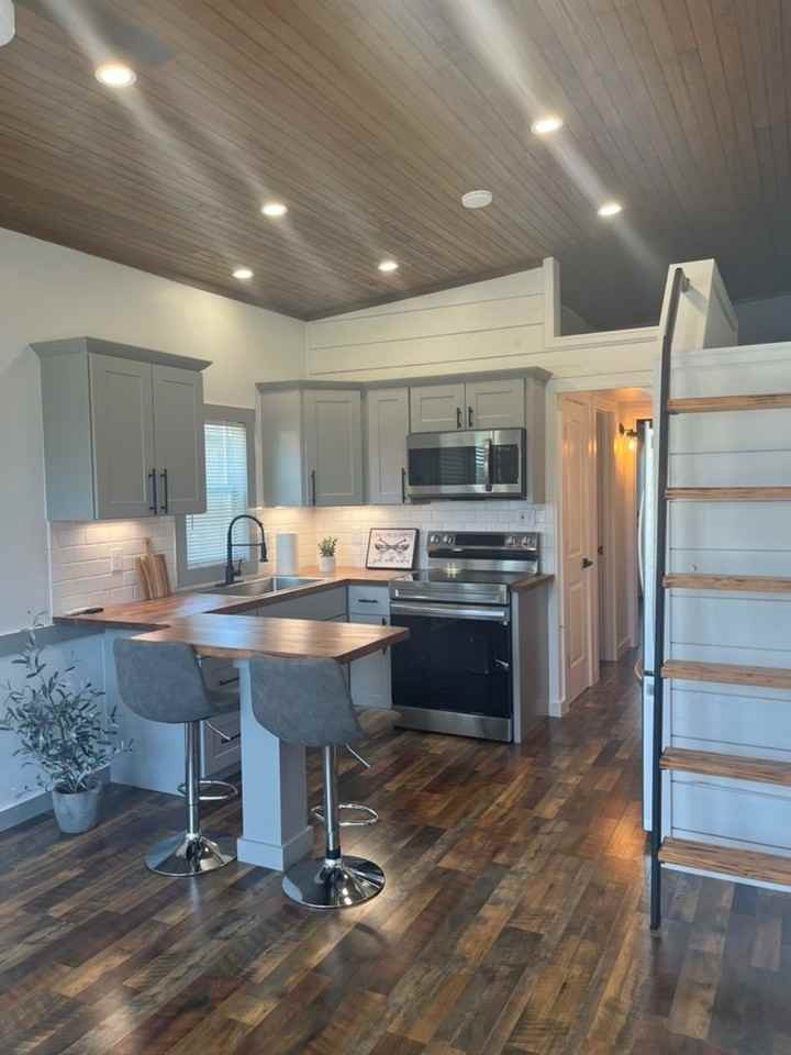 2510 PR 1180 - Photo 2 of 20