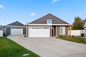 featured image of 4115 N Slazenger Ln