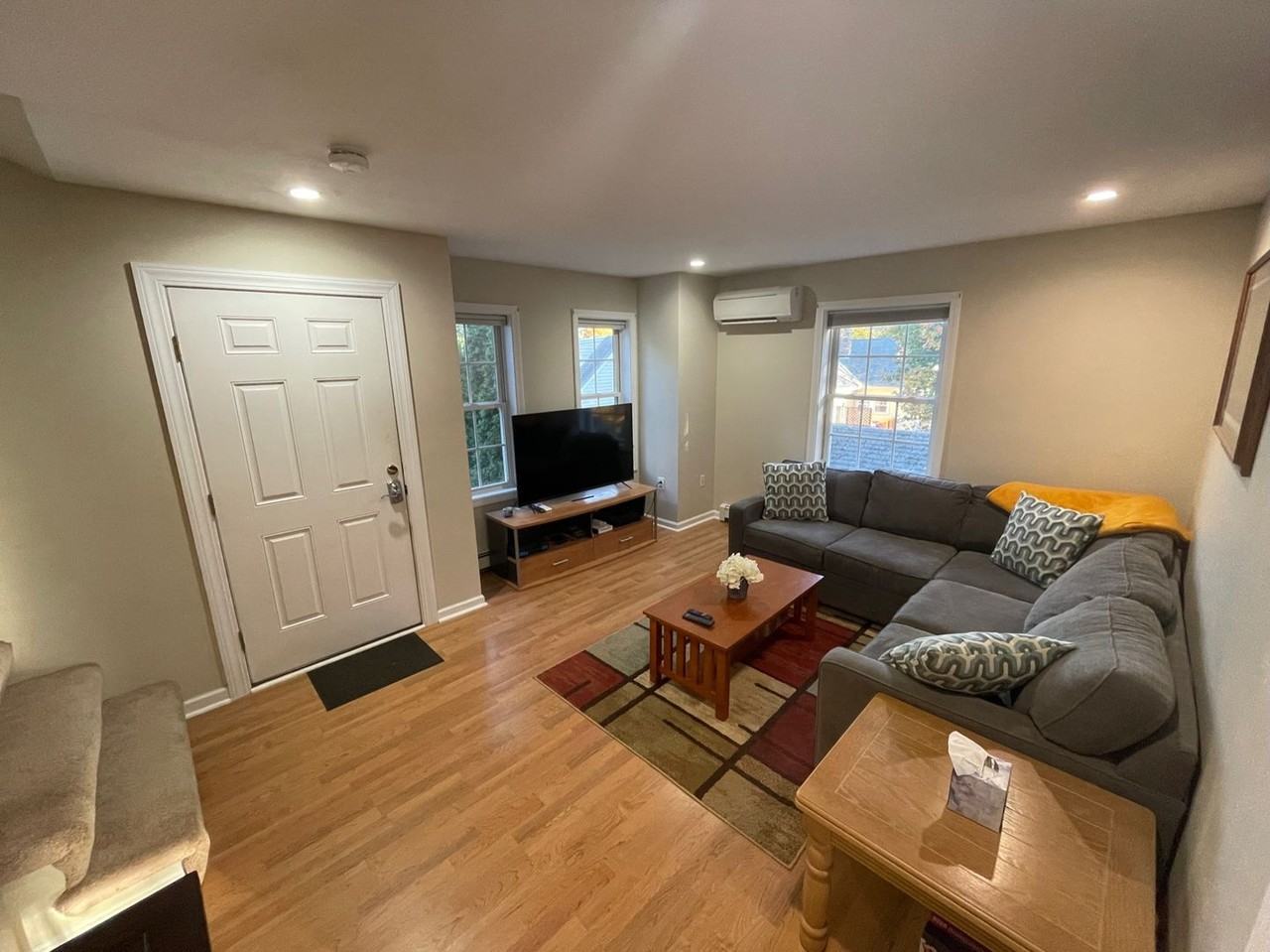 76 Hill Ave - Photo 3 of 25