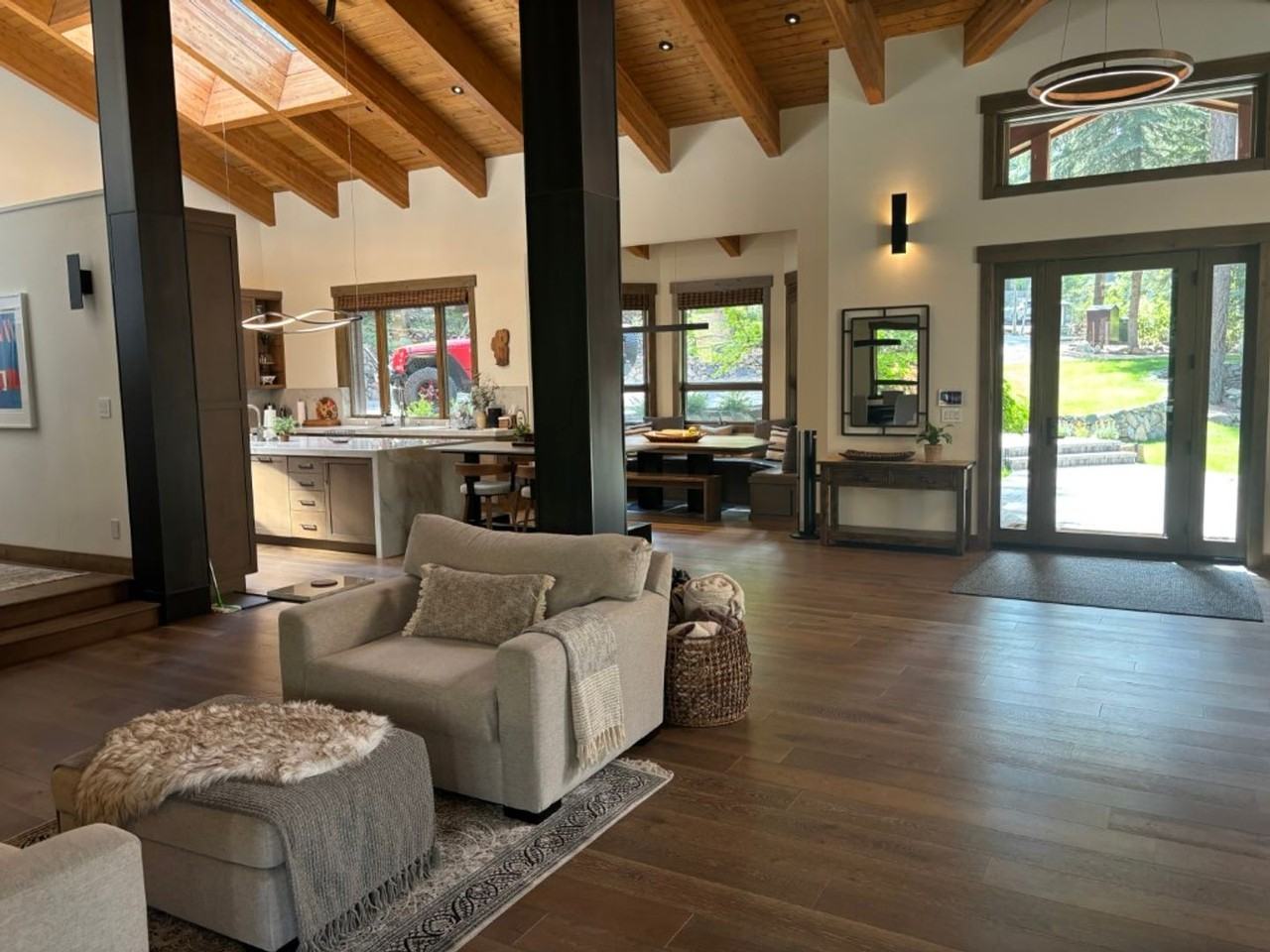 245 Estates Dr - Photo 7 of 50