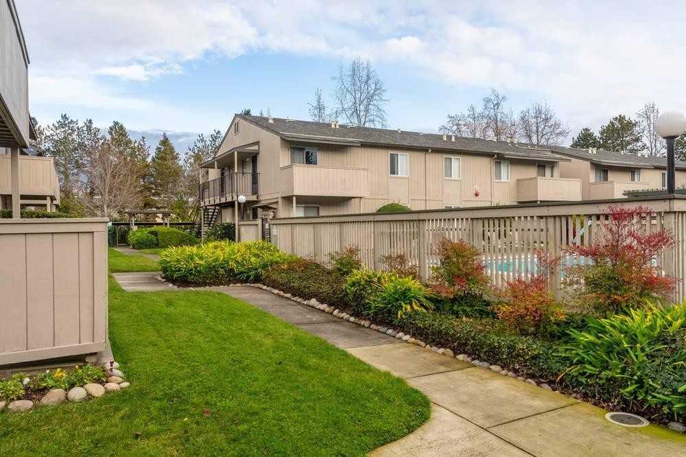 1326 E Cotati Ave - Photo 5 of 38