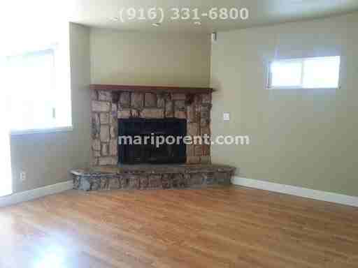 1612 Condor Ct - Photo 3 of 11