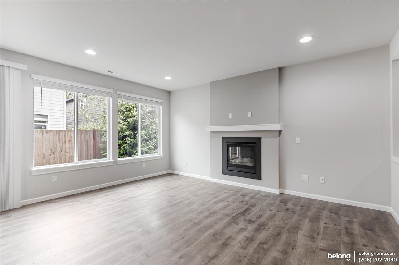 10017 7th Pl Se - Photo 5 of 20