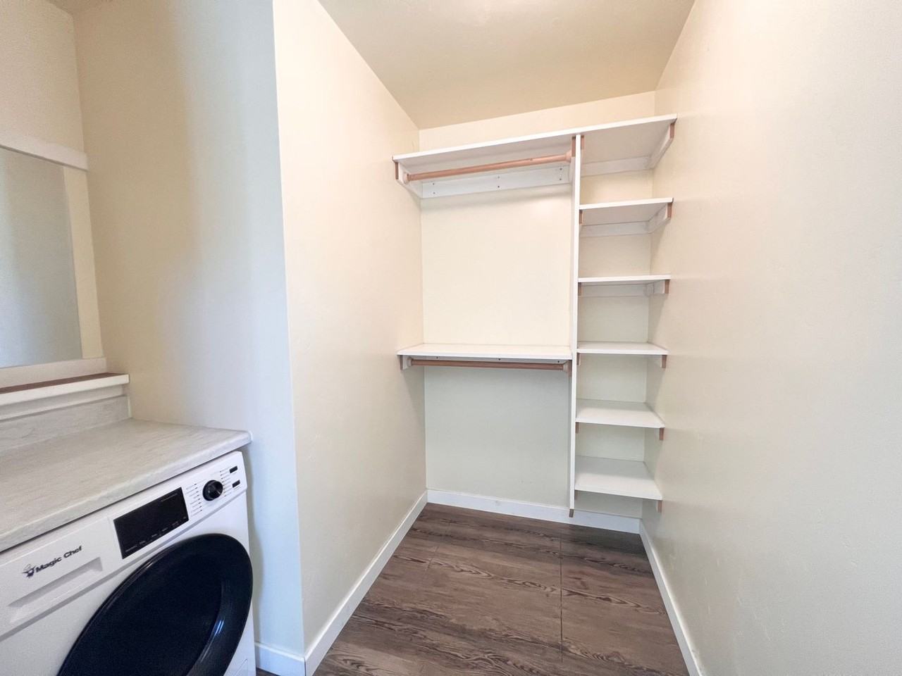 181 E Tall Fir Ct #B - Photo 7 of 12