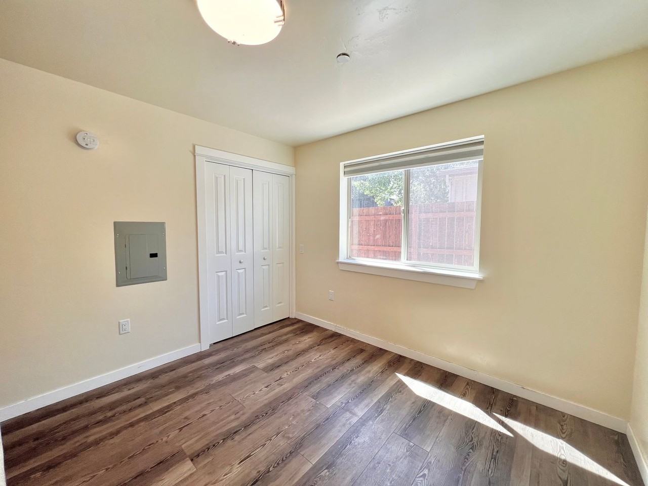 181 E Tall Fir Ct #B - Photo 2 of 12