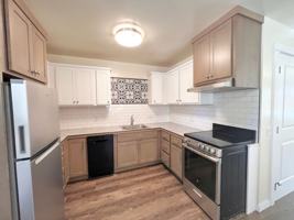 featured image of 181 E Tall Fir Ct #B