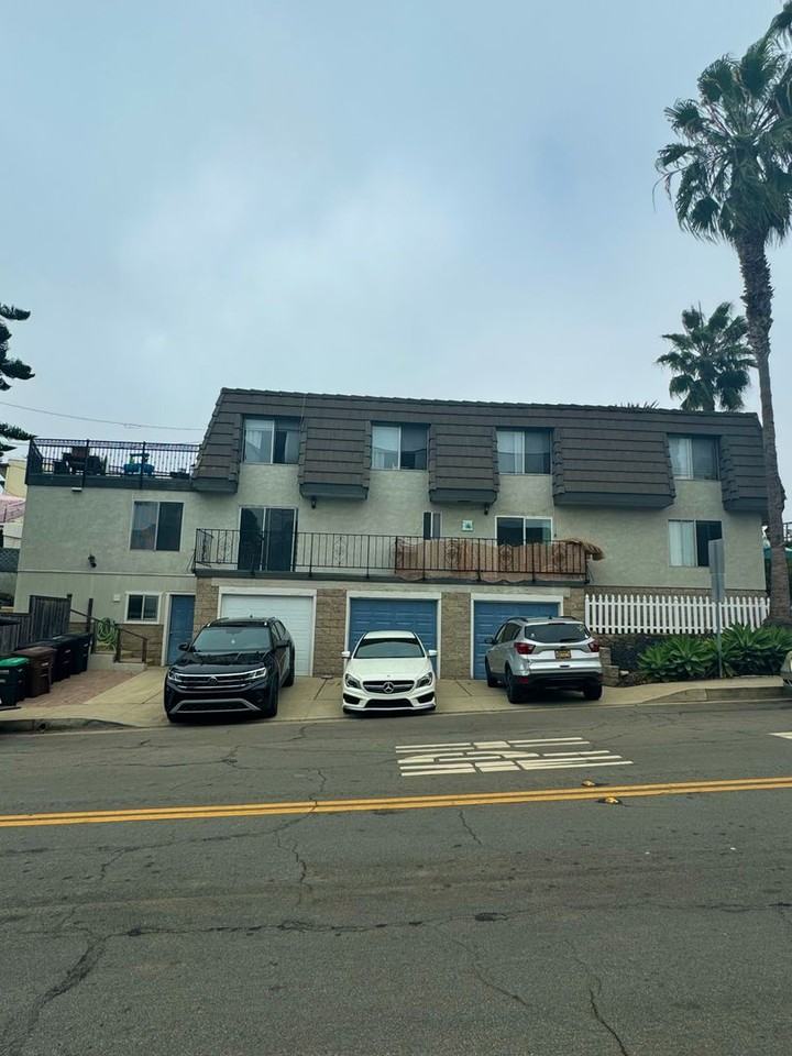 803 Calle Puente - Photo 2 of 18