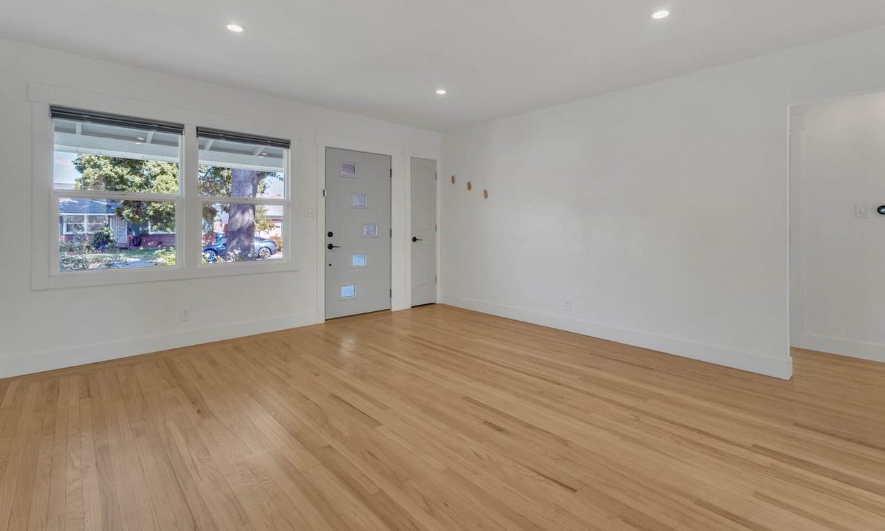 6700 San Joaquin St - Photo 3 of 25