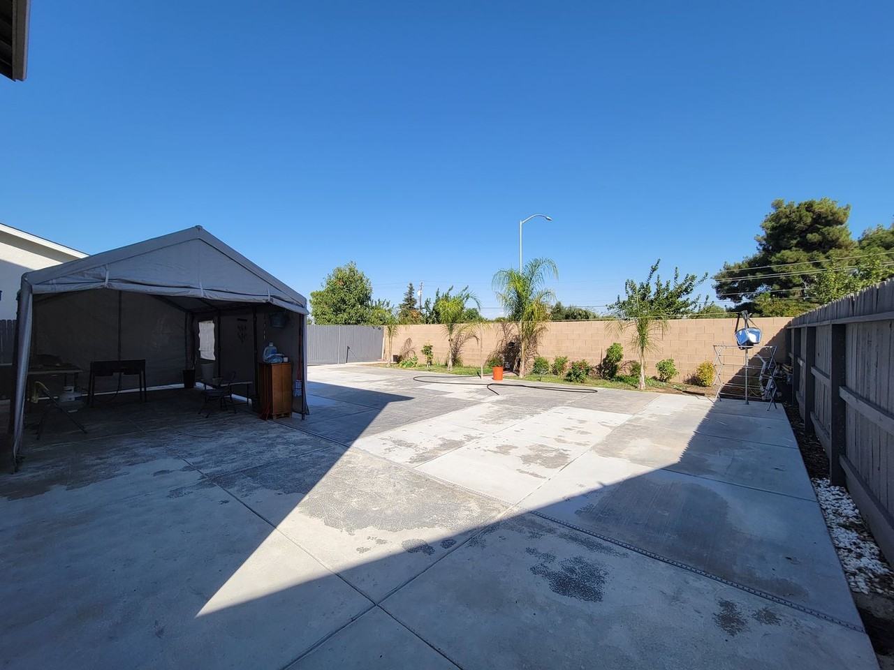 2327 S Shirley Ave - Photo 2 of 4