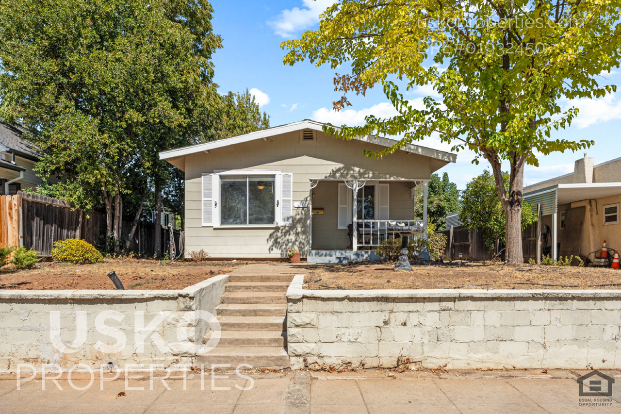 808 Main St - Photo 2 of 25