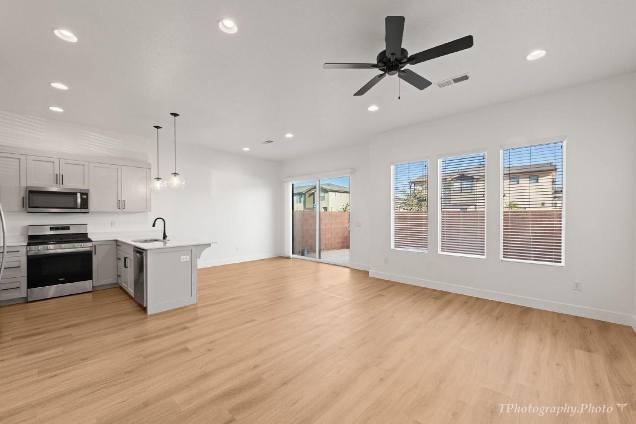 2701 E Rain Tree St - Photo 5 of 26