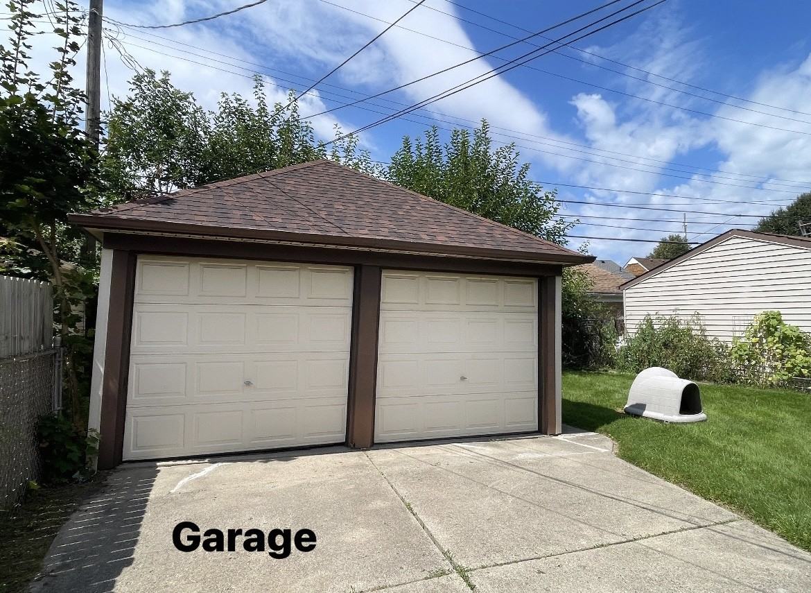 7521 Bingham St #NA - Photo 3 of 15