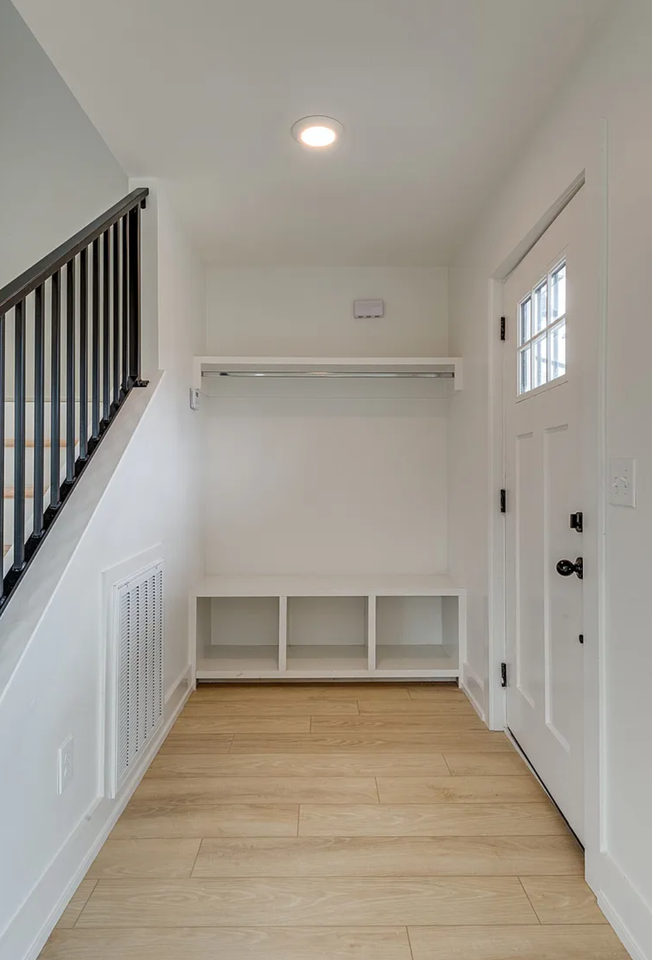 3630 Village Trl #3630D - Photo 3 of 6