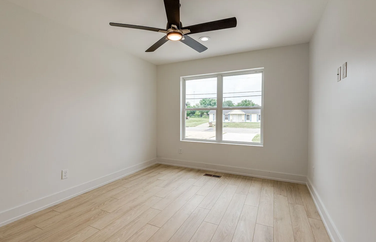 3630 Village Trl #3630A - Photo 2 of 7