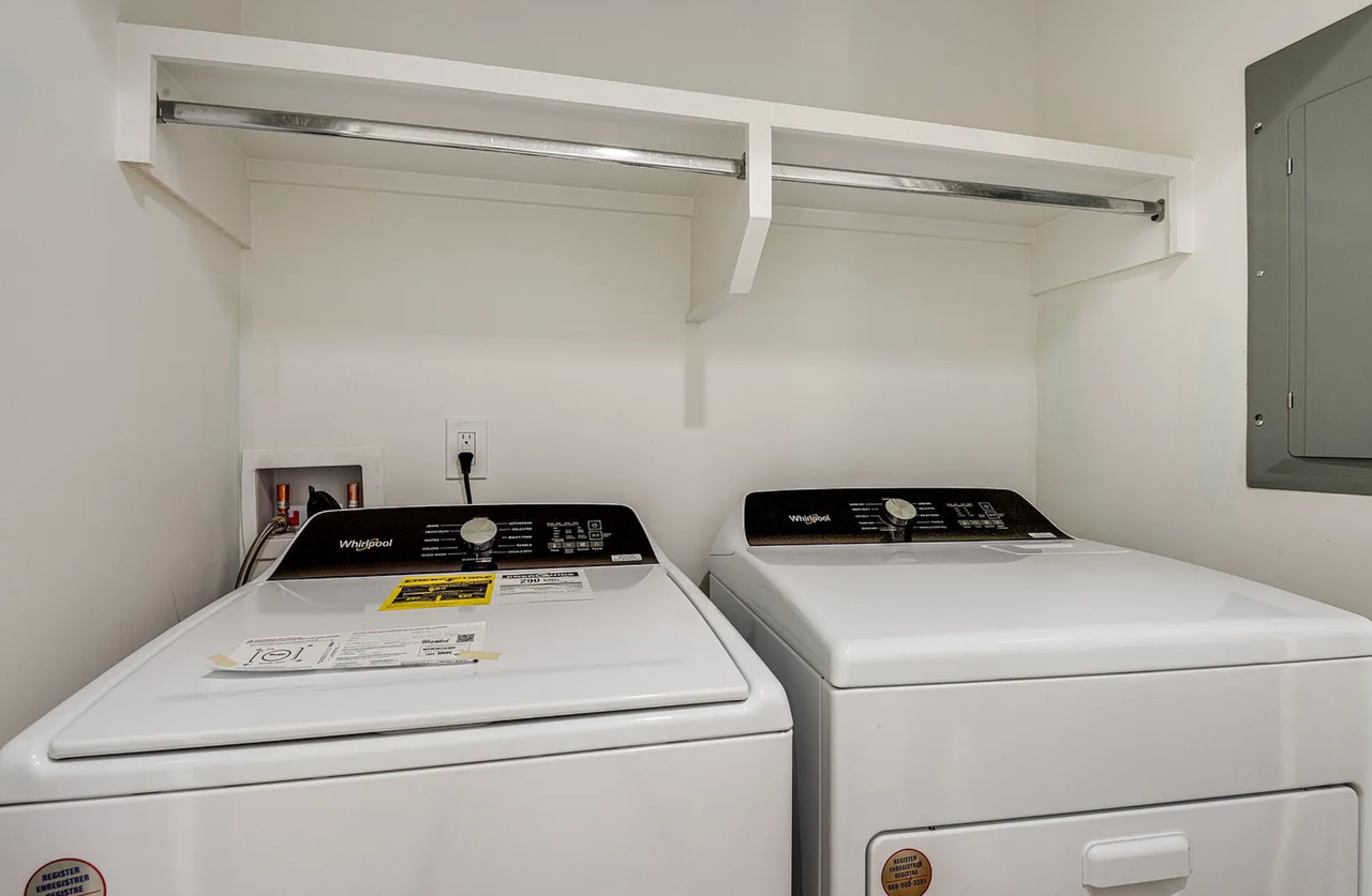 3630 Village Trl #3630A - Photo 5 of 7