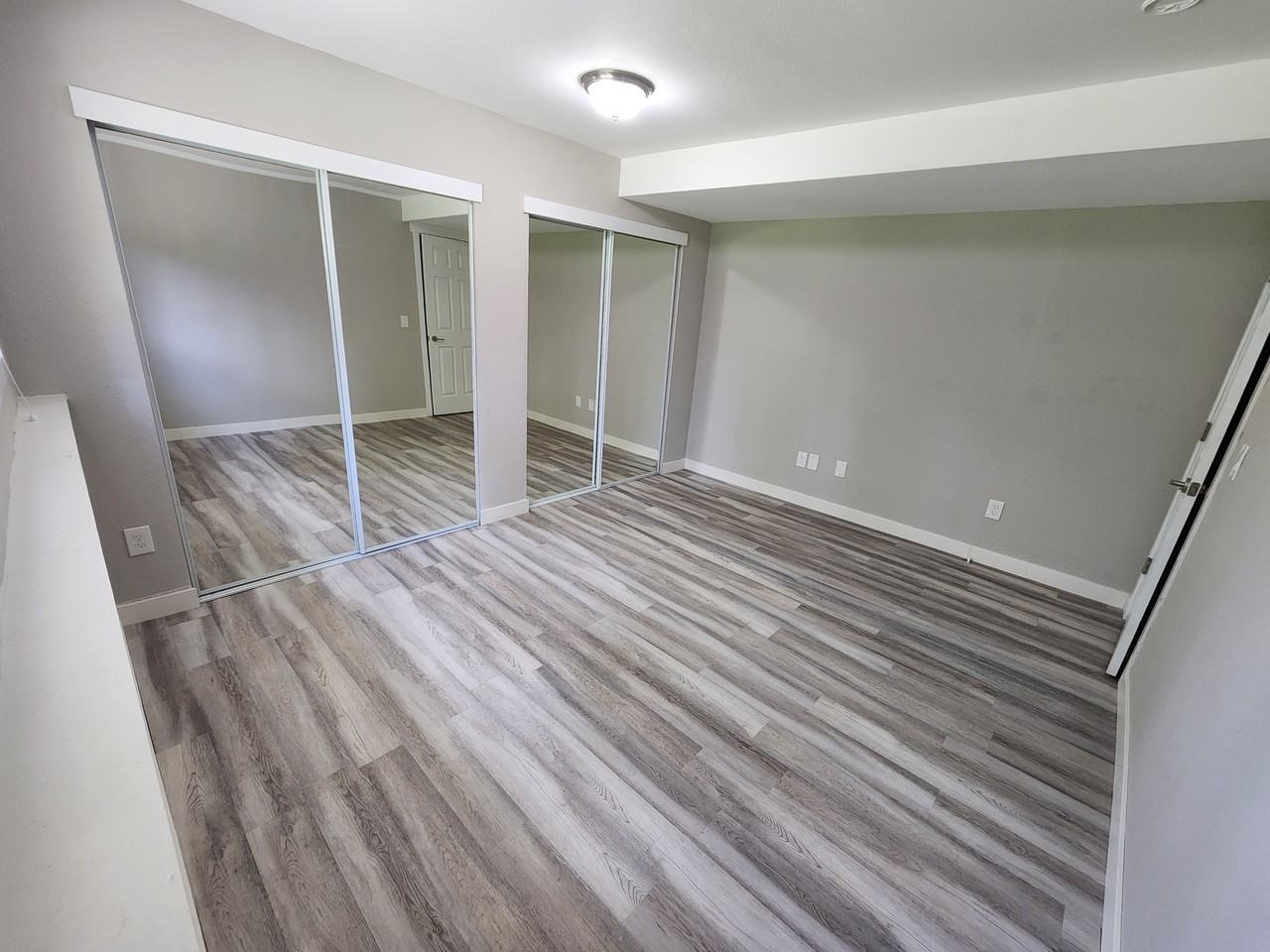 1652 Index Avenue Southeast #4 - Photo 3 of 10